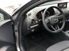 Автомобиль Audi A3 седан для аренды в Монпелье