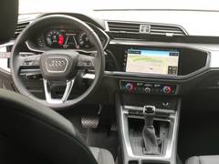 Автомобиль Audi Q3 для аренды во Франции