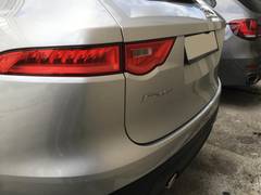 Автомобиль Jaguar F‑PACE для аренды в Лиль